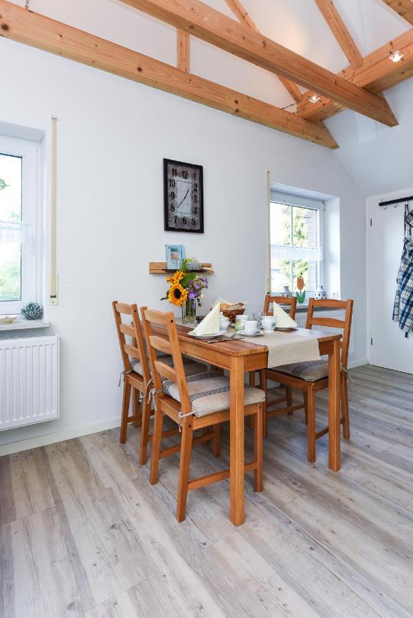 Jever-Ferienhaus Himmelsblick Esterno foto
