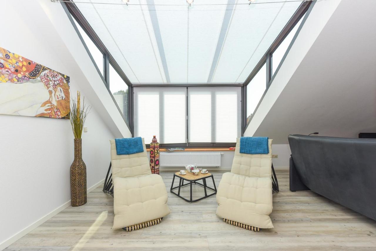 Jever-Ferienhaus Himmelsblick Esterno foto